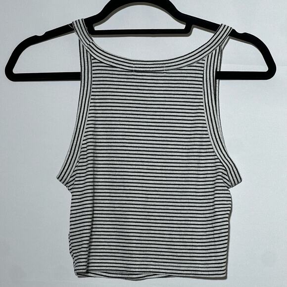 Charlotte Russe Striped Sleeveless Cropped Tank Top Black White Womens Size M - Picture 2 of 4